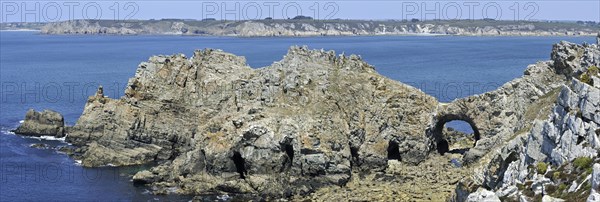 The rock formation chateau de Dinan at the Pointe de Dinan
