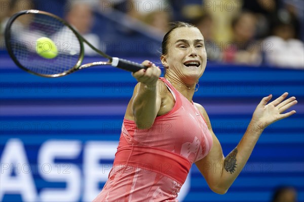 Tennisspielerin Aryna Sabalenka aus Weissrussland in Aktion bei den US Open 2023