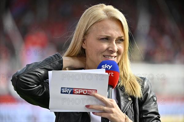 SKY presenter sports presenter Britta Hofmann