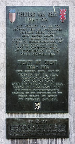 Commemorative plaque in the Veldstraat