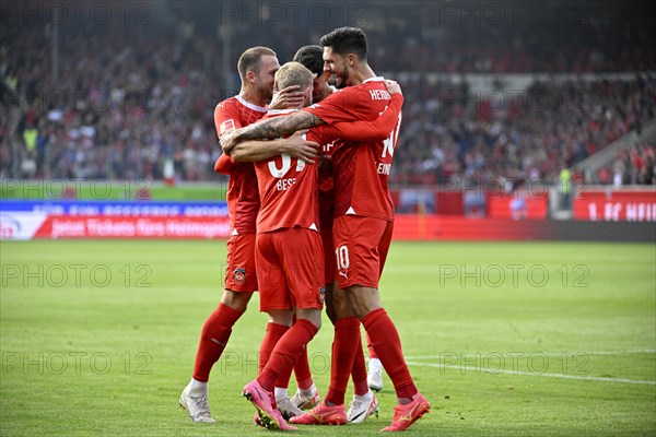 Goal celebration Jan-Niklas Beste 1. FC Heidenheim 1846 FCH