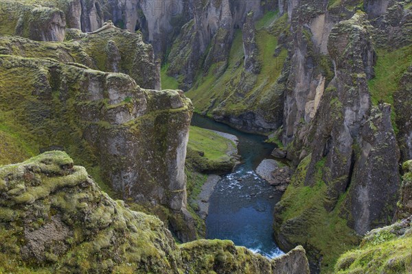 Fjaora river flowing through the Fjaorargljufur