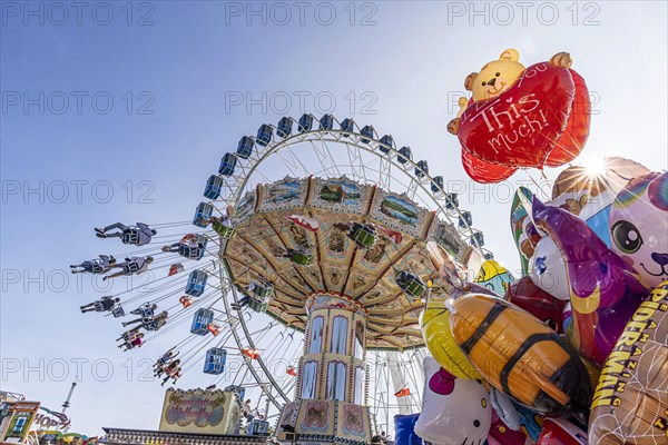 The Stuttgart Folk Festival at the Cannstatter Wasen is one of the most important traditional festivals in Germany. In addition to the large marquees