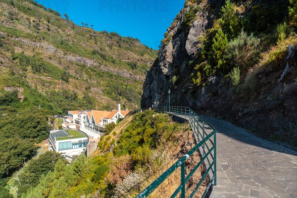 Trail at the Eira do Serrado viewpoint