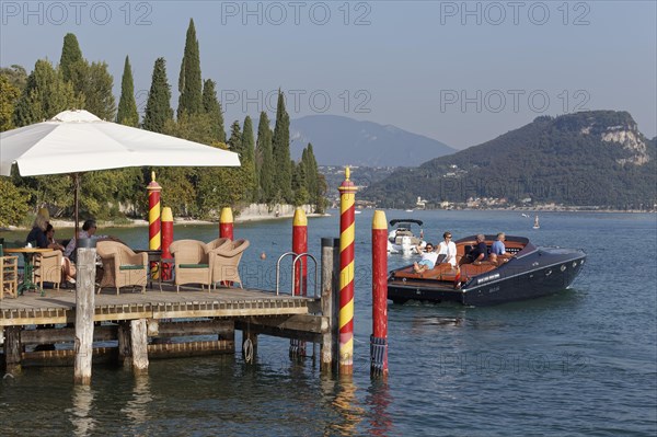Boat jetty Hotel San Vigilio