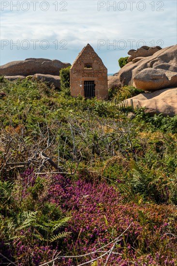 Old stone dwelling along Lighthouse Mean Ruz