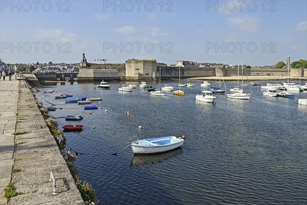 Port and Ville Close in Concarneau