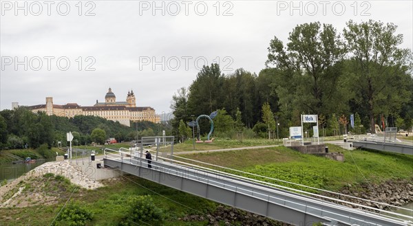 Boat landing stage