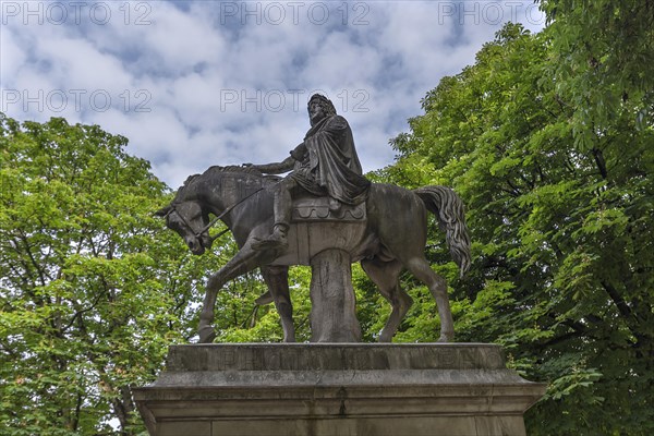 Equestrian Statue of King Louis XIII