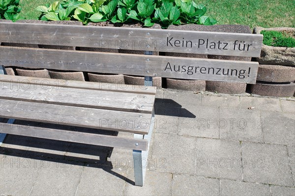 Bench with inscription Kein Platz fuer Ausgrenzung