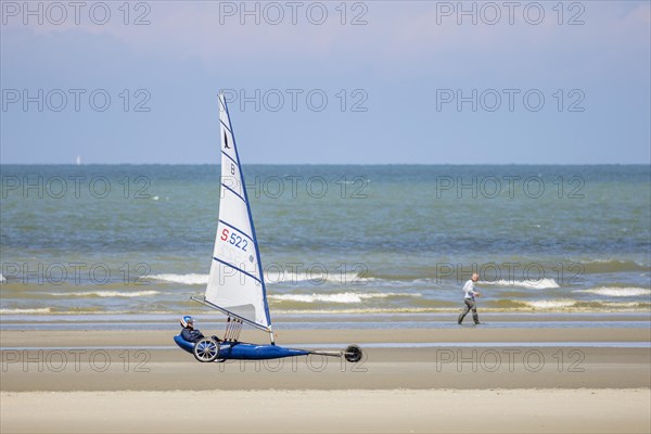 Beach sailors on the coast of De Panne