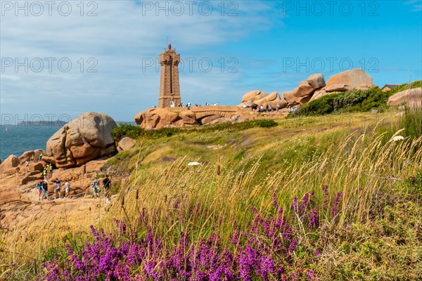 Lighthouse Mean Ruz is a building built in pink granite