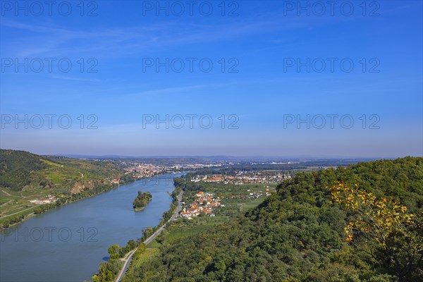 Danube with Hundsheim Island