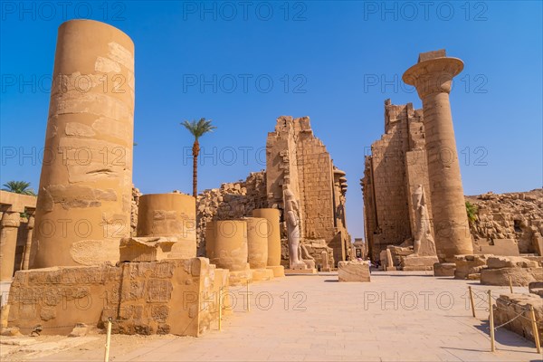 Sculpture of the pharaoh with the body of a lion inside the temple of Karnak