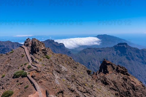 Trail from the top of Roque de los Muchachos to the top of Caldera de Taburiente