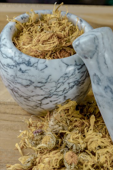 Dried calendula flowers