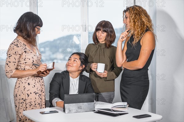 Session young entrepreneurs in the office