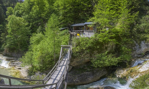 Bridge over the Oetscherbach to the Oetscherhias snack station