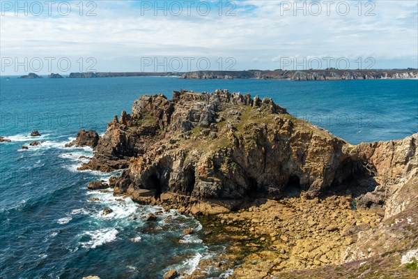 The stunning coastline at Le Chateau de Dinan on the Crozon Peninsula in French Brittany