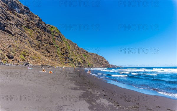 The beautiful little touristy beach of Nogales in the east of the Island of La Plama