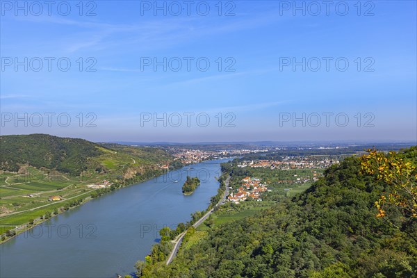Danube with Hundsheim Island