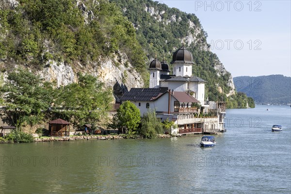 Mraconia Monastery