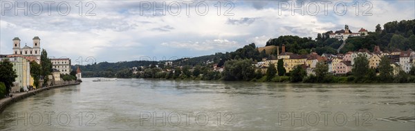 View over the Inn River to the Old Town and the Innviertel