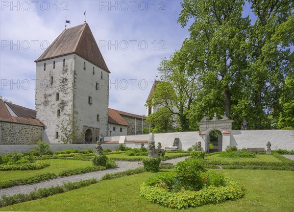 Paradise Garden of Castle