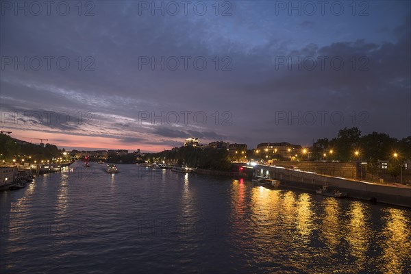 Evening view of the Seine from Pont Austerlitz