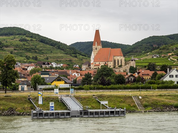 Boat landing stage