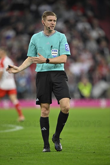 Referee Referee Robert Schroeder