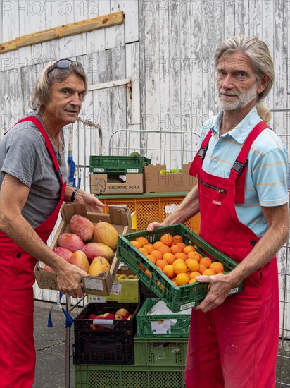 Delivery in organic trade