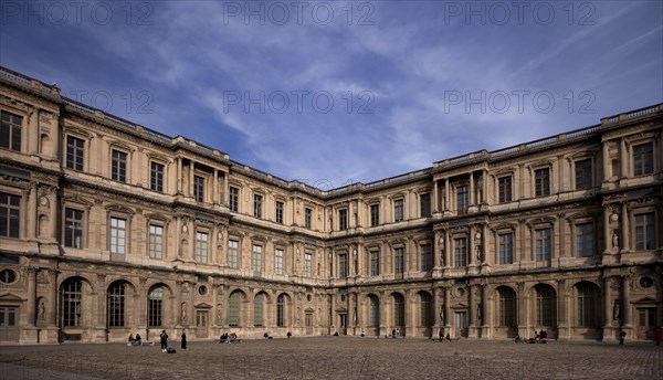 Palais du Louvre