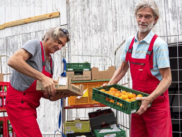 Delivery in organic trade