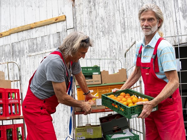 Delivery in organic trade