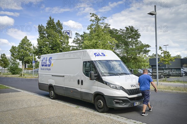 GLS Parcel Service