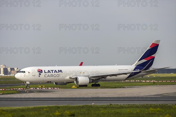 Aircraft at the airport. CC-CXE