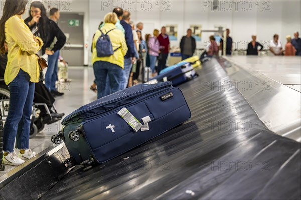 Baggage carousel at the airport