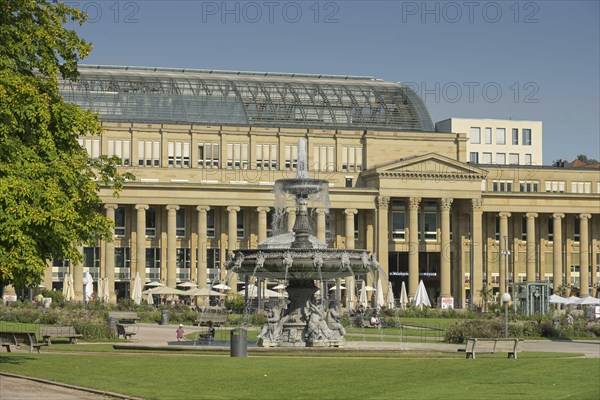 Schlossplatzspringbrunnen