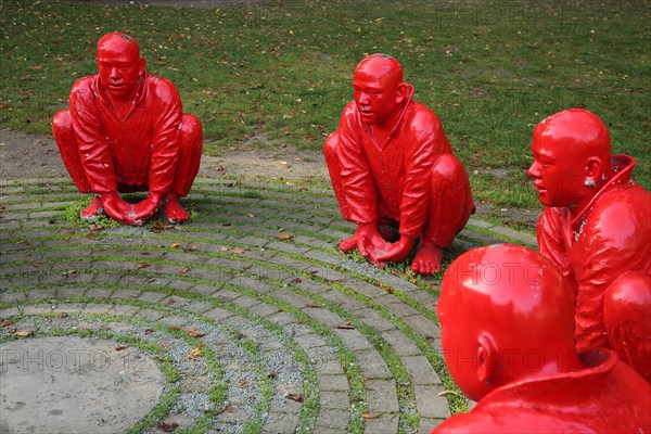 Sculpture Meeting by Wang Shugang 2013