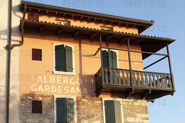 Corner balcony Albergo Gardesana