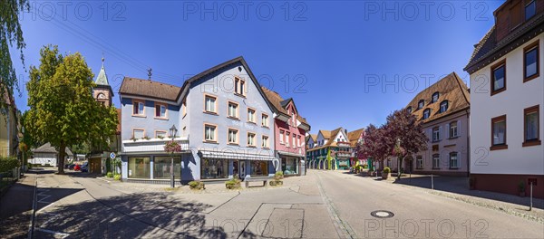 Elzach through road