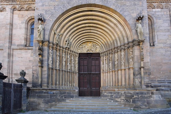 Prince's portal with figure Ecclesia