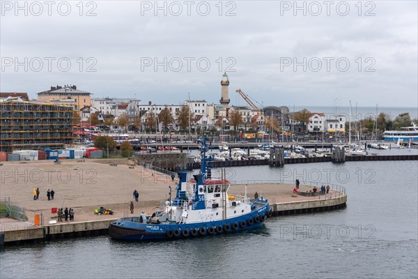 Warnemuende lighthouse