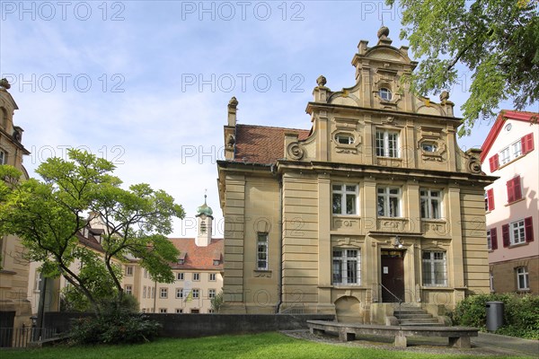 Building with tail gable of the Goethe-Institut