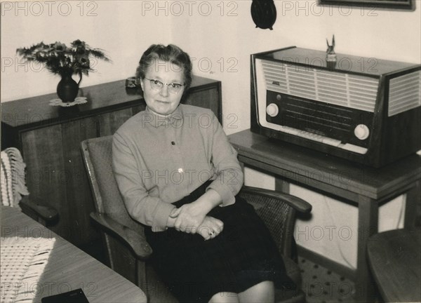 Symbolic image for the 100th anniversary of radio: German living room 1962