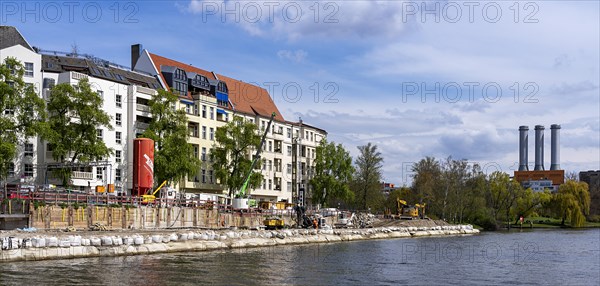 Construction work on the bank of the Spree