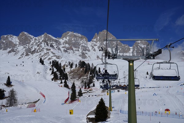 Chairlift ski