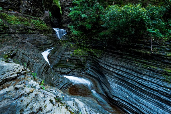 Watkins Glen State Park: Gorge Trail entrance and tunnel