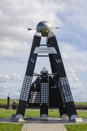 Memorial beacon burial at sea